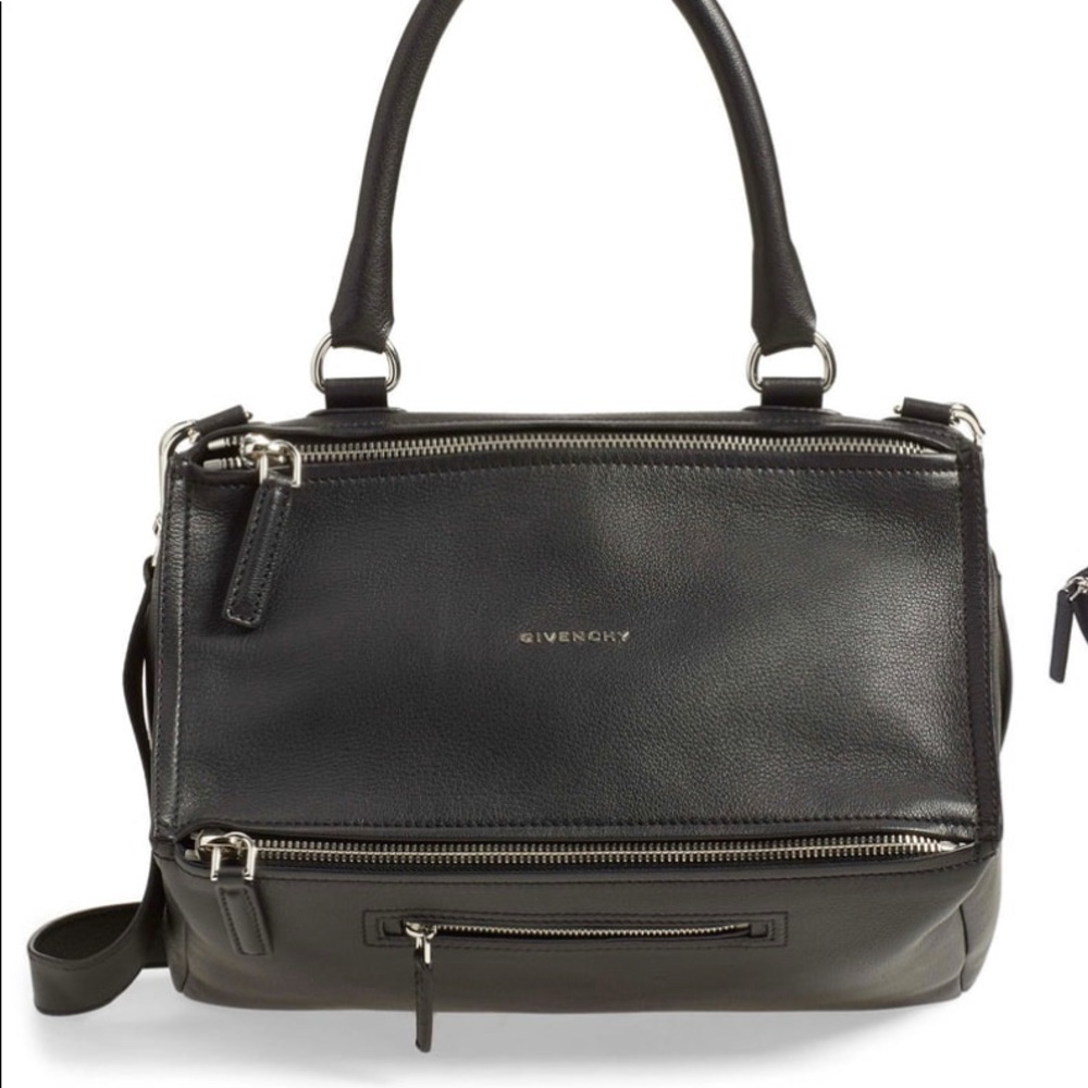 🚫SOLD🚫Givenchy Medium Pandora bag